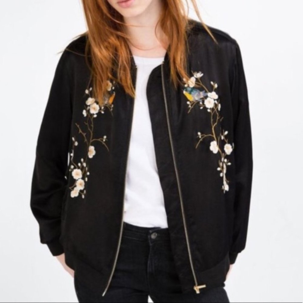 NWOT Japanese embroidery bomber jacket 🌸